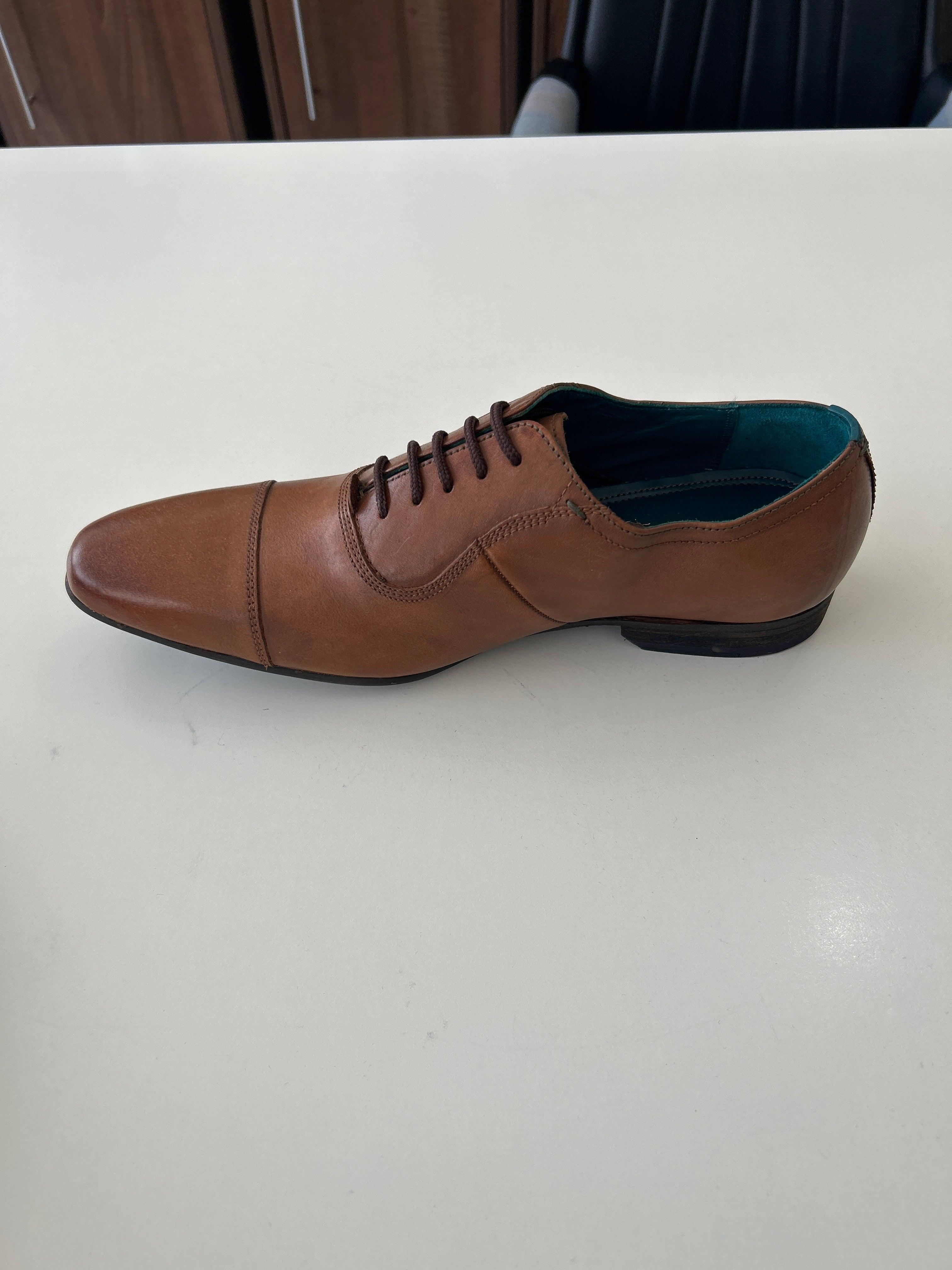 TOE02 VAMP TAN 8 Ted baker  Men Formal shoes