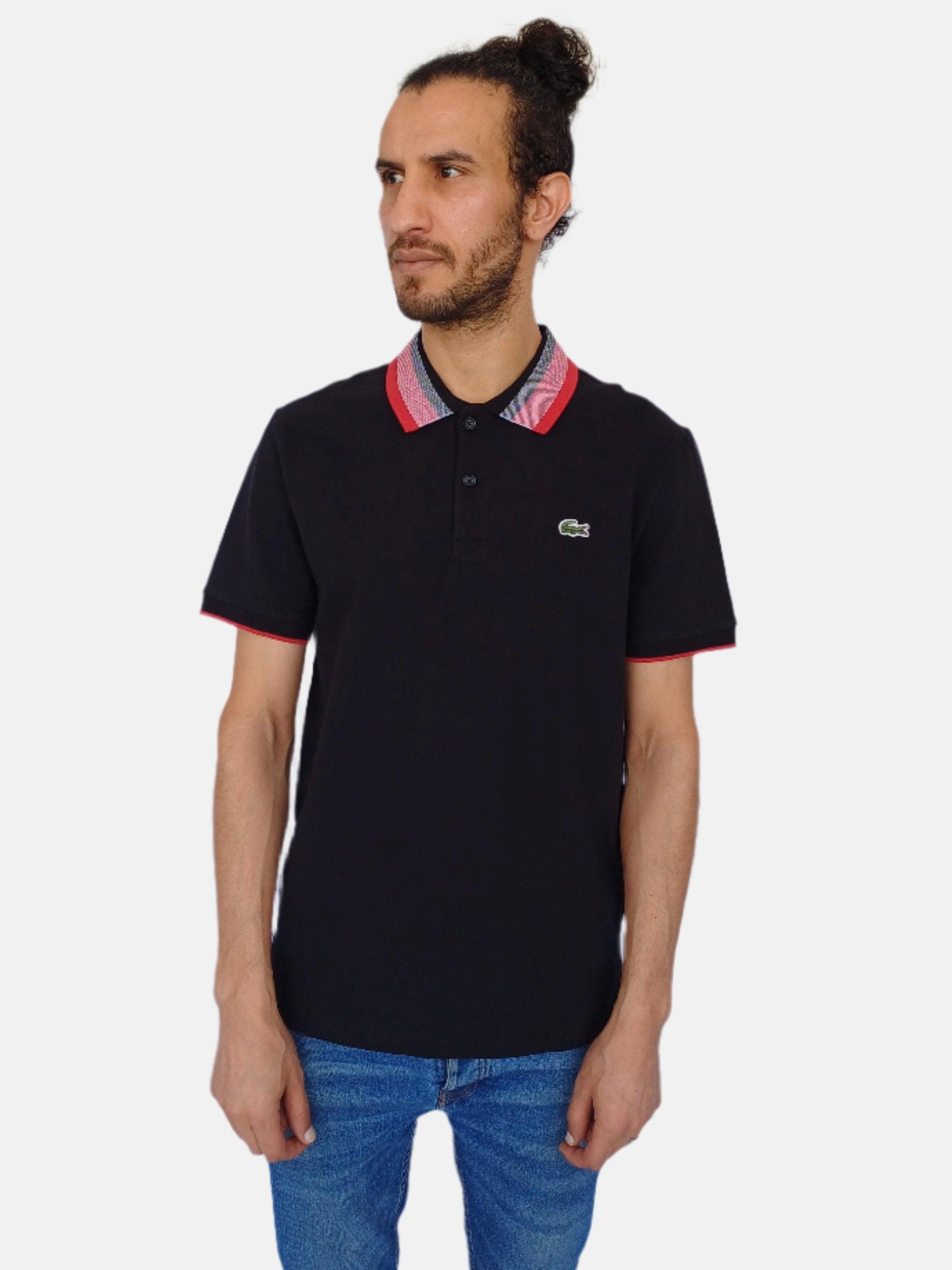 Polo Lacoste noir pour homme avec col à rayures rouges et blanches