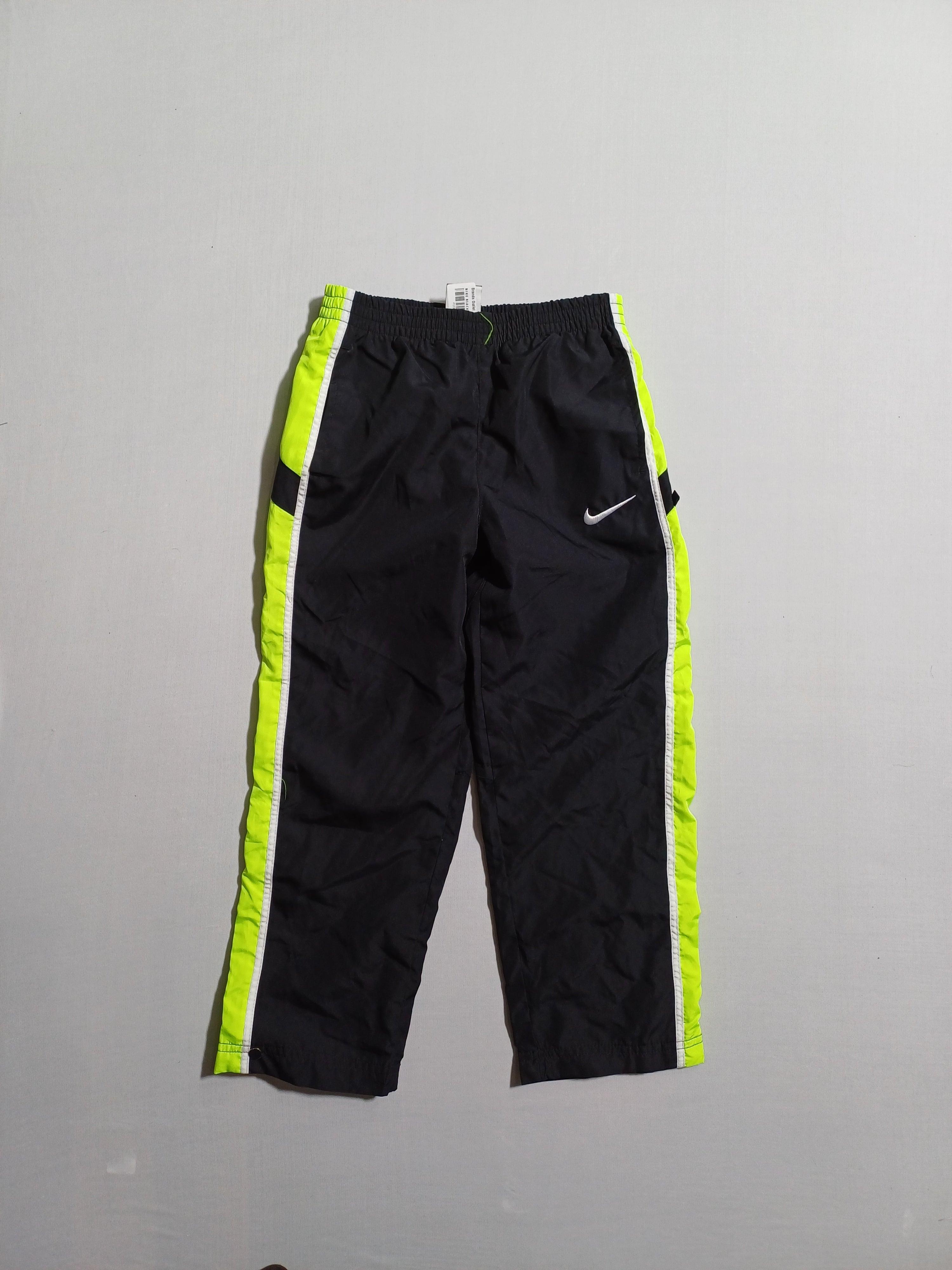 NIKE BLACK-6Y BOYS TRACK PANT 0352-980-6