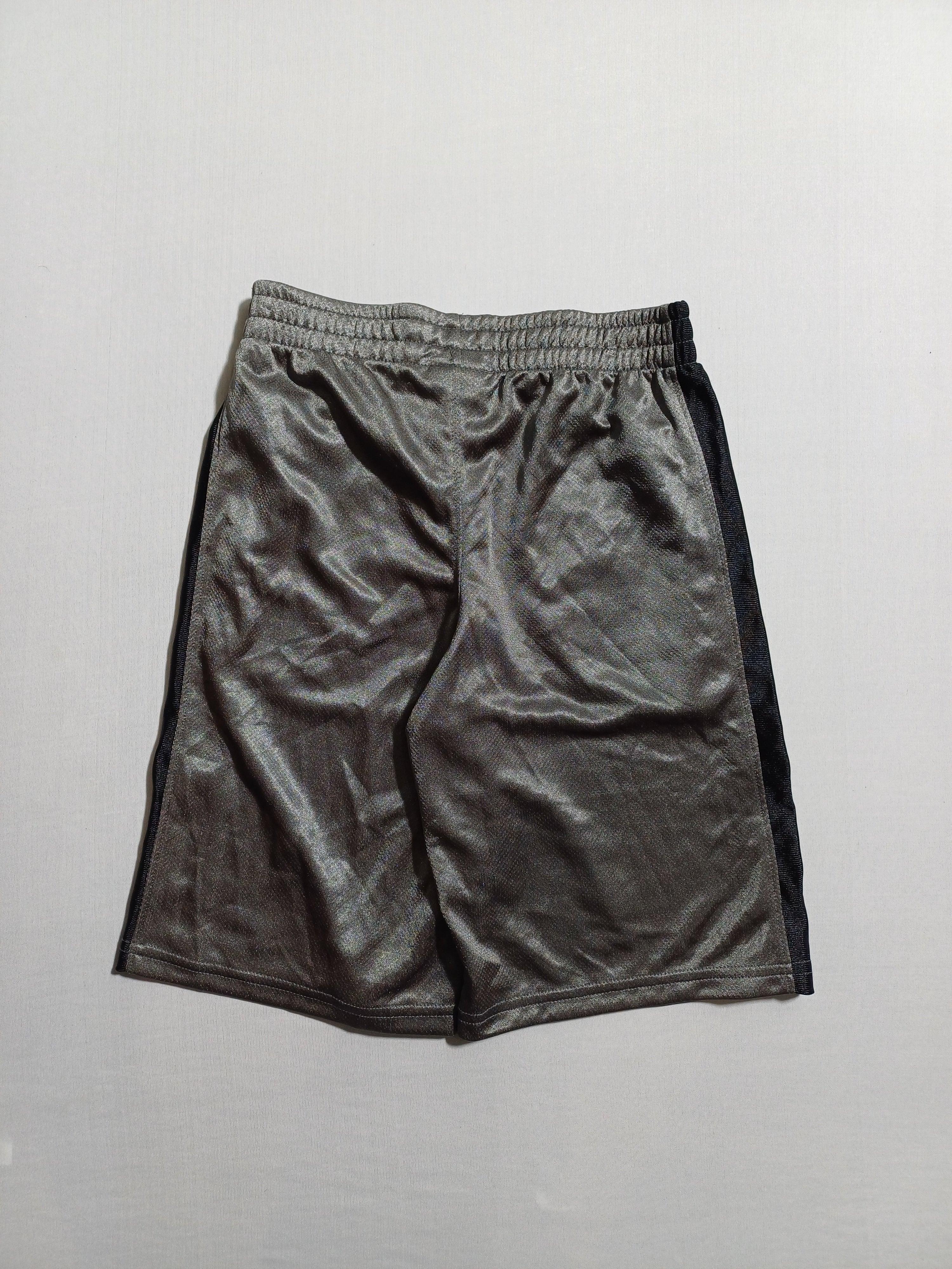 UNDER ARMOUR GRAPHITE-7Y BOYS SHORTS 2527155002